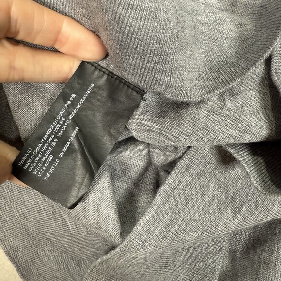 Theory Regal Wool V Neck Pullover Light Gray Lightweight Sweater Men's Size L - Picture 4 of 6